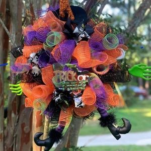 Witch wreath
